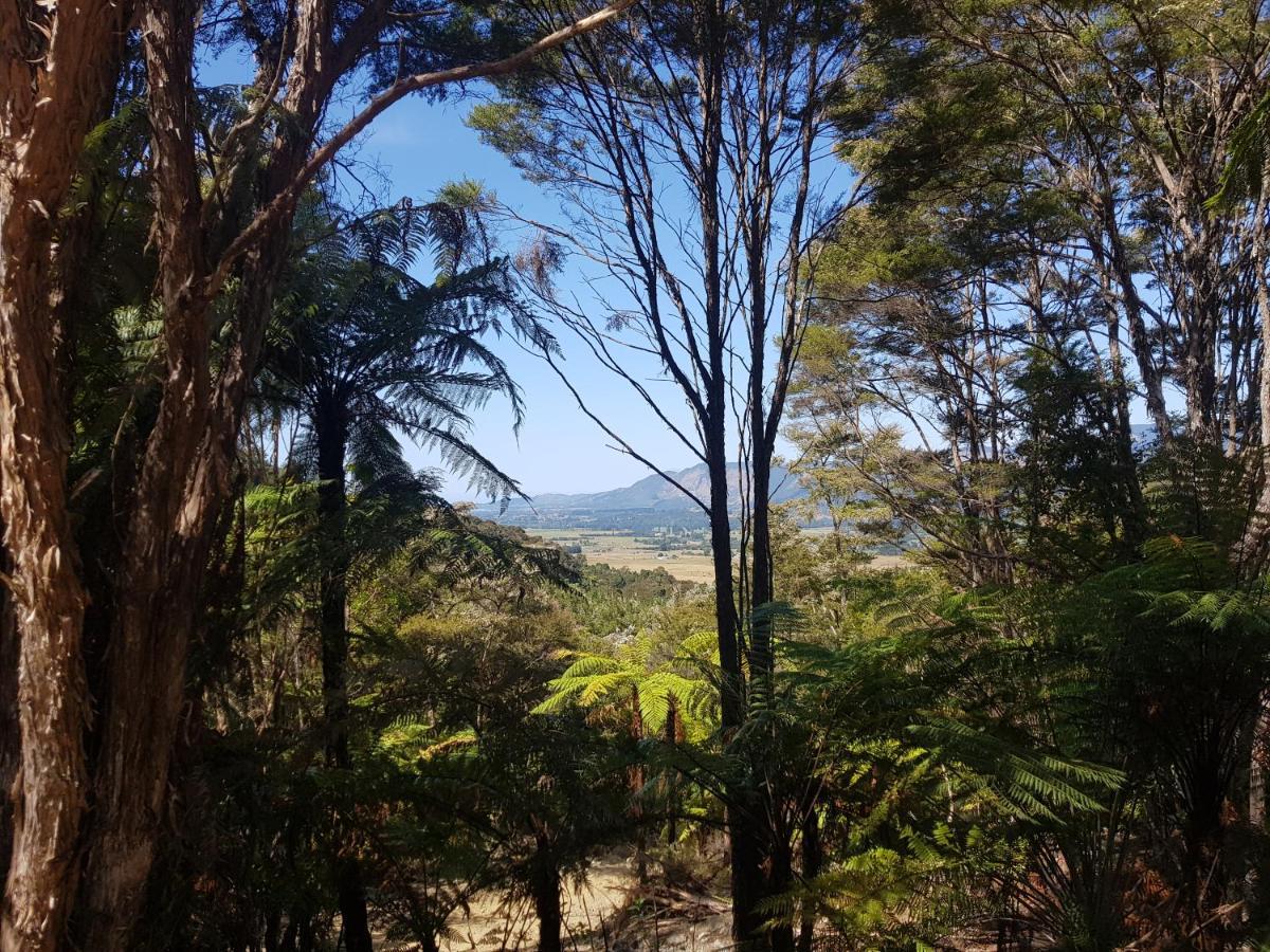 Golden Bay Glamping Hotel Takaka Exterior photo